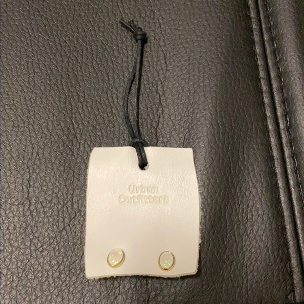 Urban outfitters lucky colorful ring stone earring